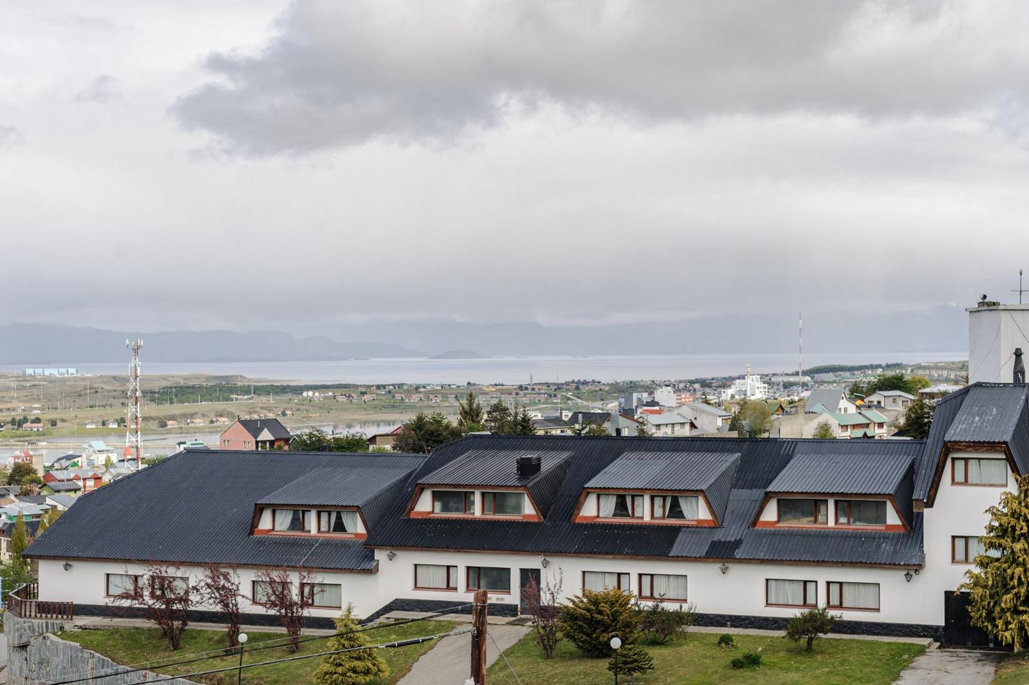 Gray Fox Apartments Las Aljabas Ushuaia Bagian luar foto